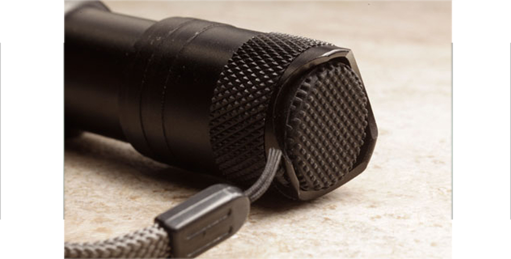 16WFP-2600 LED Flashlight (600 lumens) - Click Image to Close